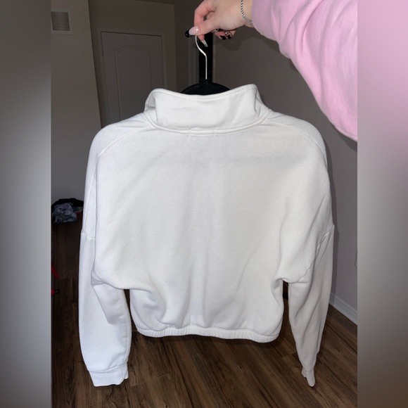 Cropped quarter zip hoodie - Picture 2 of 5